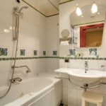 SERVIZI - Bagno Privato . Hotel Corot